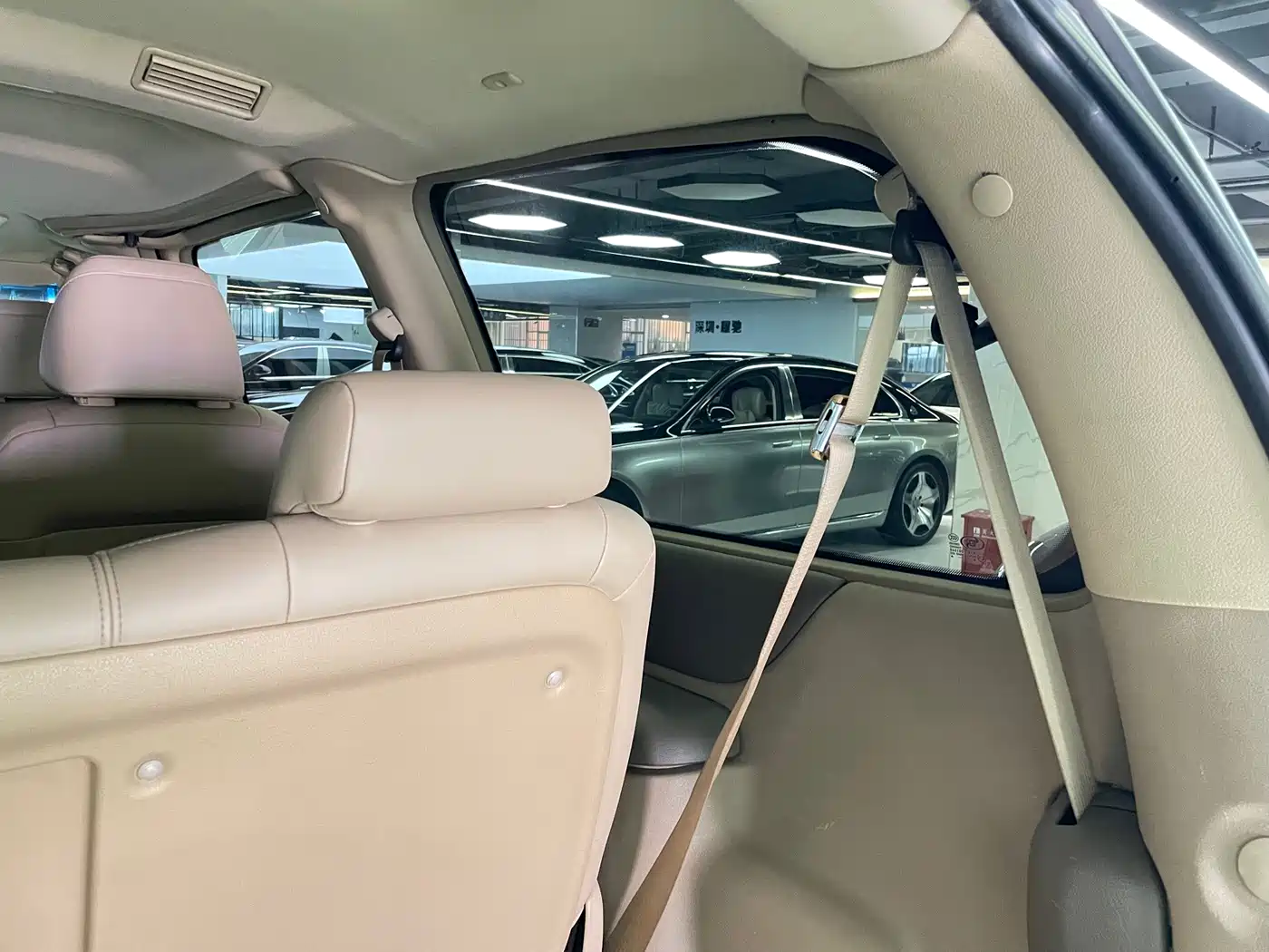 Buick GL8 2011 2011 2.4L LT Executive Edition
