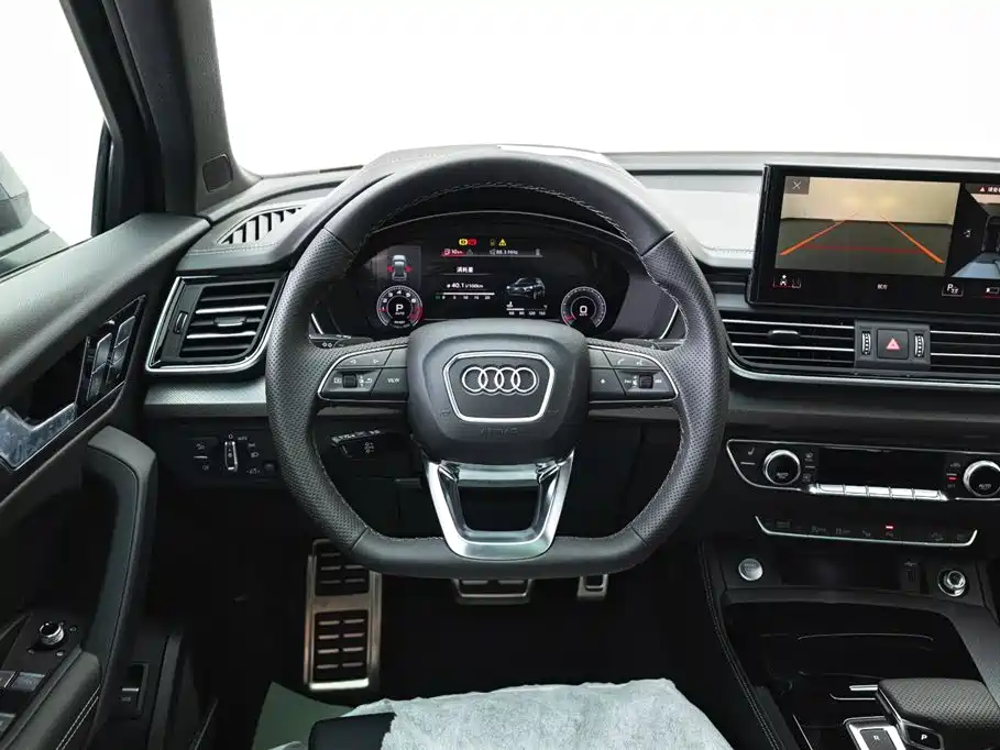 Audi Q5L 2025 Model Year Facelift 45th Anniversary Edition 45 TFSI Luxury Dynamic фото 19