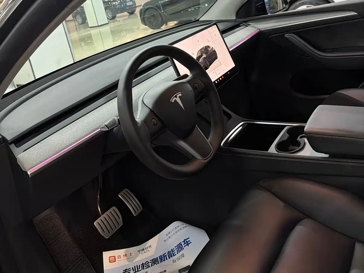 Фото 9 - Tesla Model Y