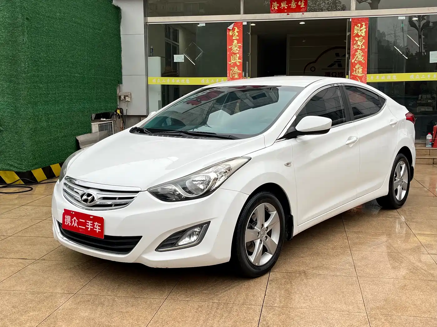 Hyundai Langdong 2012 1.6L Automatic Fashion фото 2