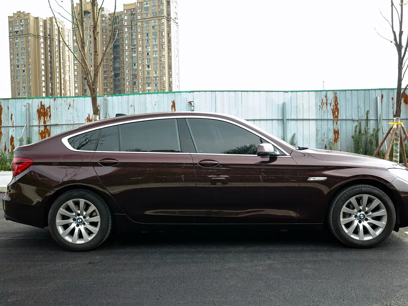 BMW 5 Series GT 2011 535i Elegance фото 4