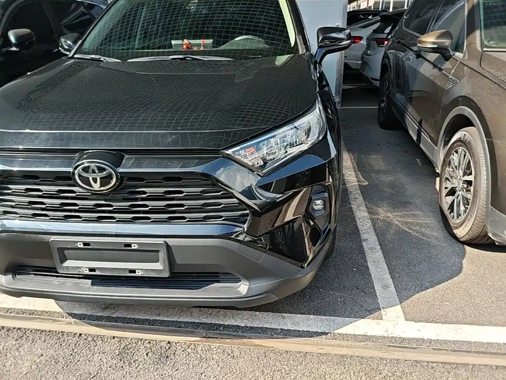 Toyota RAV4 Rongfang 2023 2.0L CVT 2WD Urban Edition фото 24