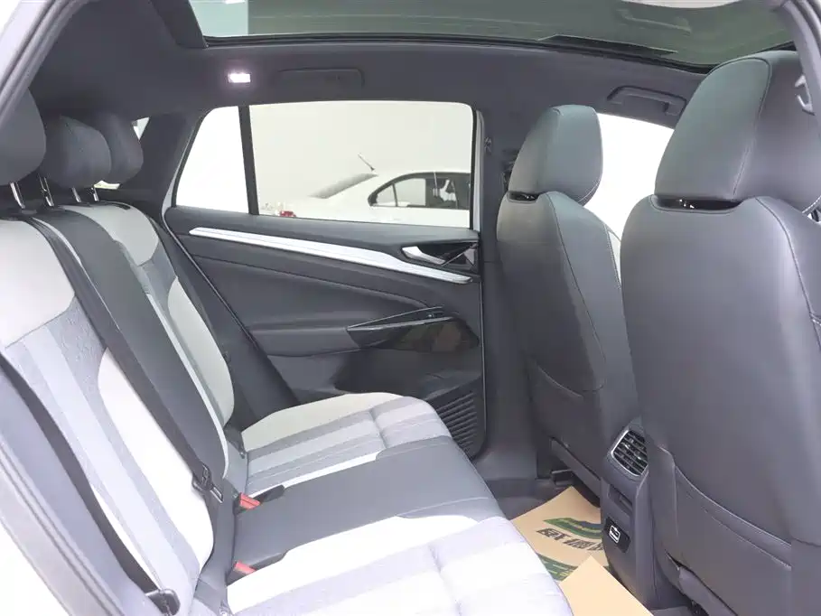 VOLKSWAGEN ID.4 CROZZ