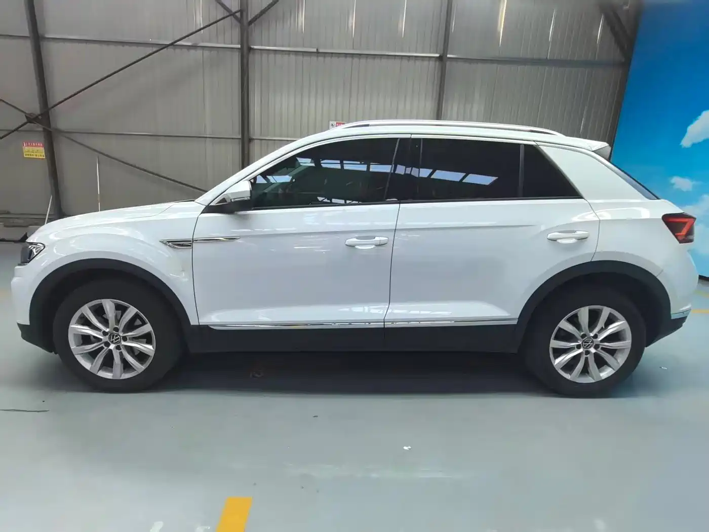 VOLKSWAGEN T ROC EXPLORING SONGS