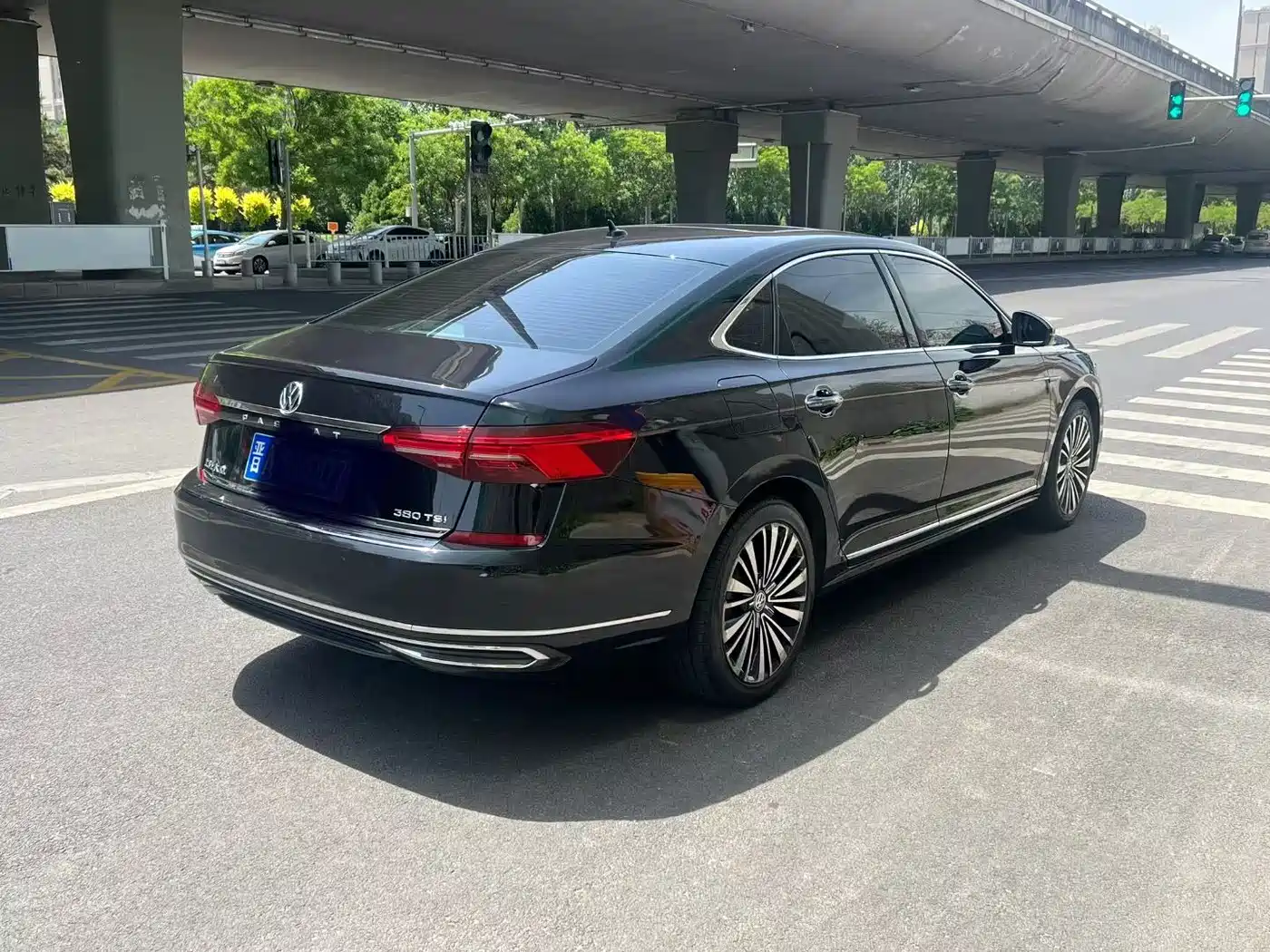 Volkswagen Passat 2019 Model 380TSI Premium Edition China VI фото 7