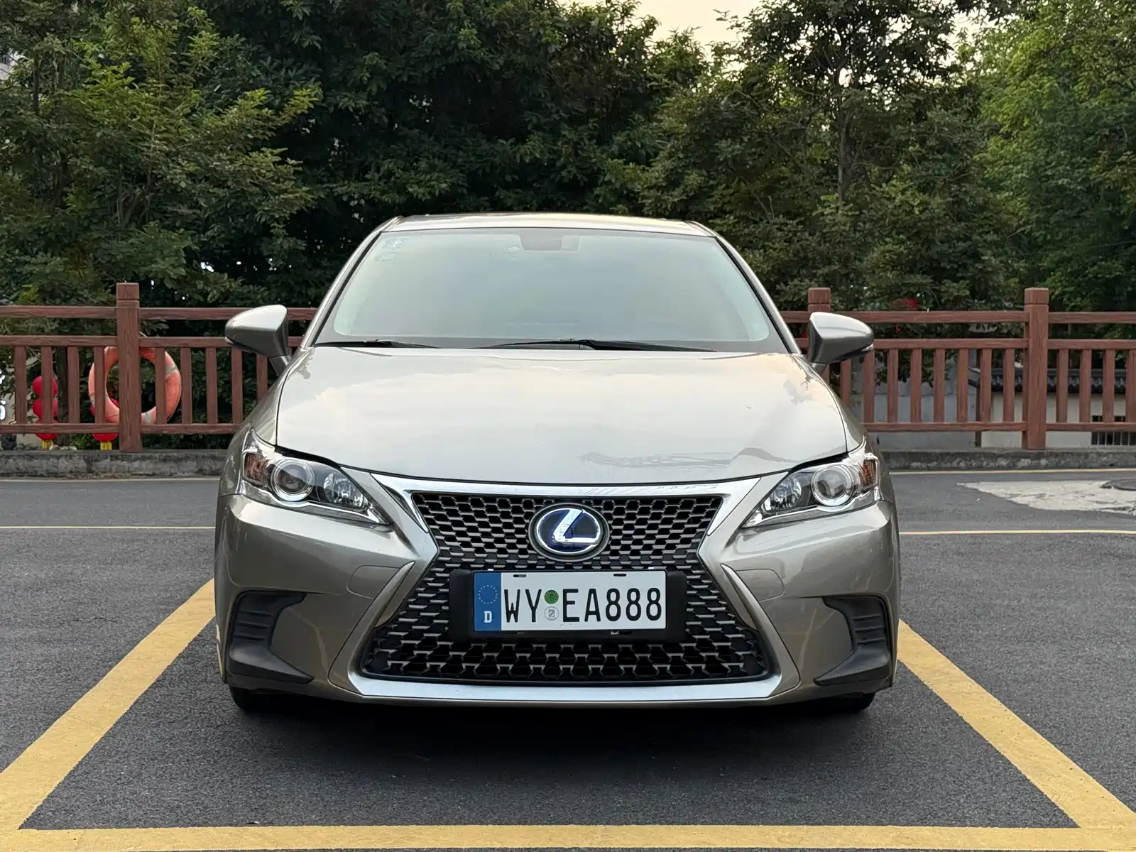Фото 2 - Lexus CT