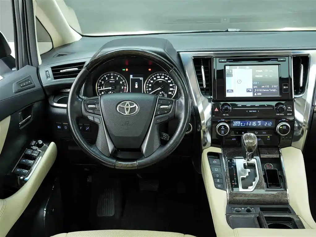 Toyota Alphard 2018 Facelift 3.5L Premium Edition фото 19