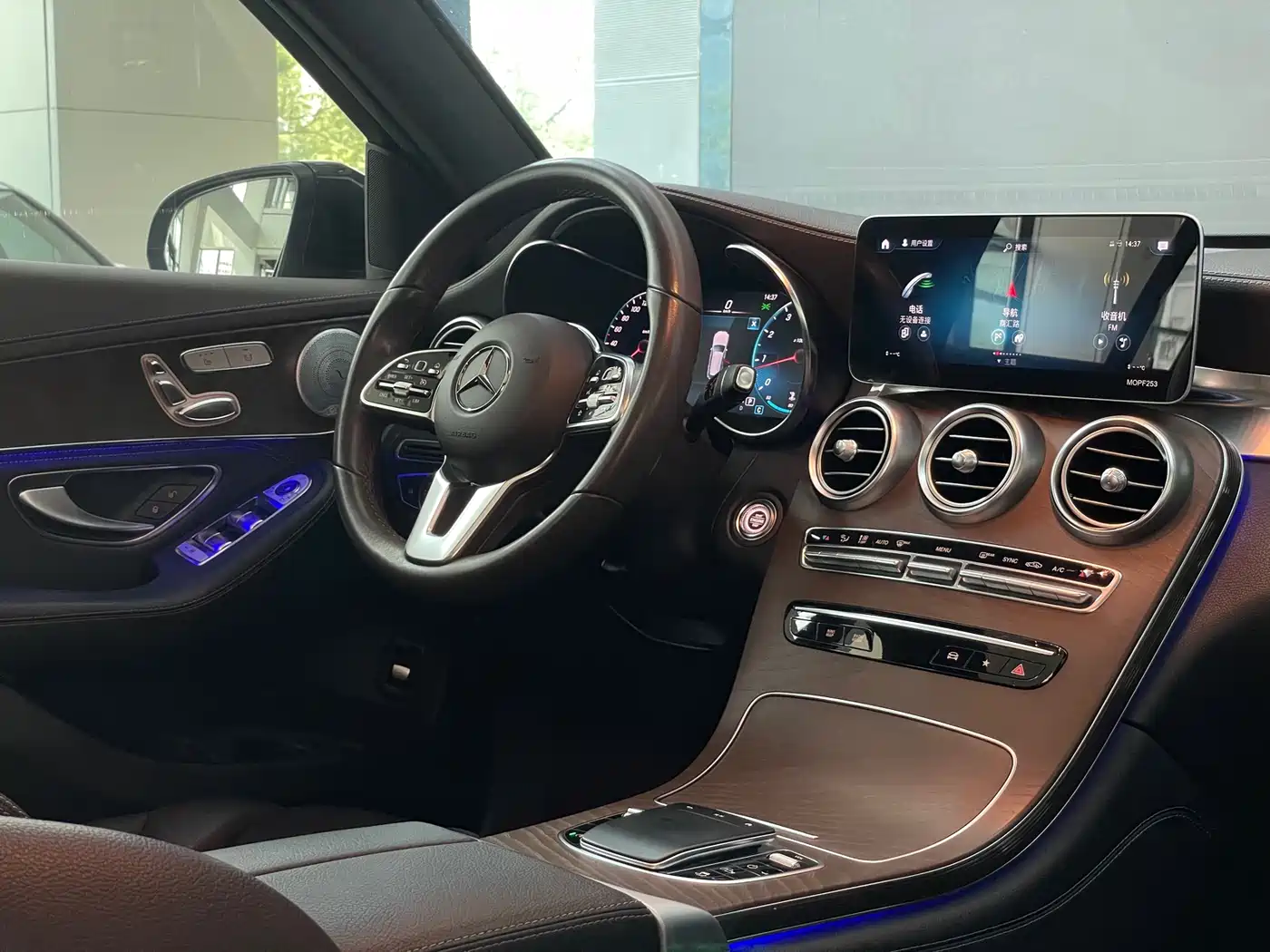 Mercedes-Benz GLC 2020 GLC 260 L 4MATIC Luxury фото 10