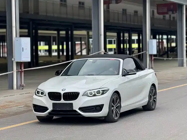 BMW 2 SERIES