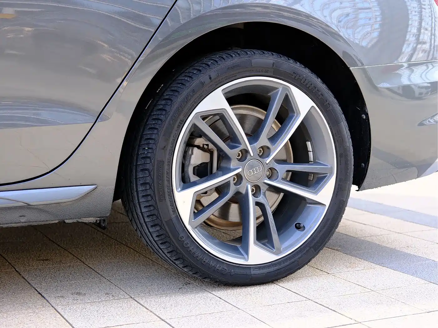 Audi A4L 2021 40 TFSI Premium Life Edition фото 9
