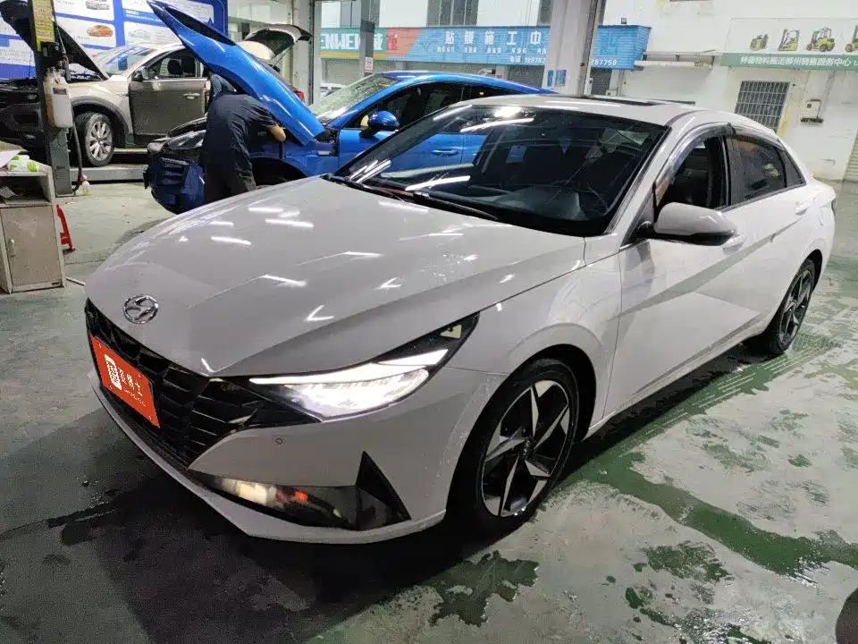 Hyundai Elantra 2022 1.5L CVT GLX Elite Edition