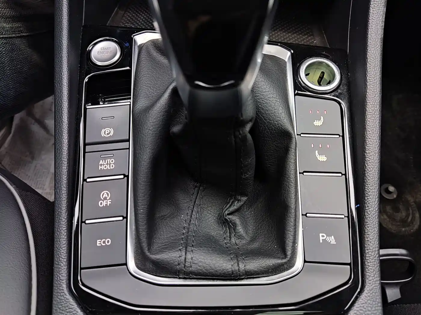 Volkswagen Sagitar 2023 280TSI DSG Surpass Plus Edition фото 14