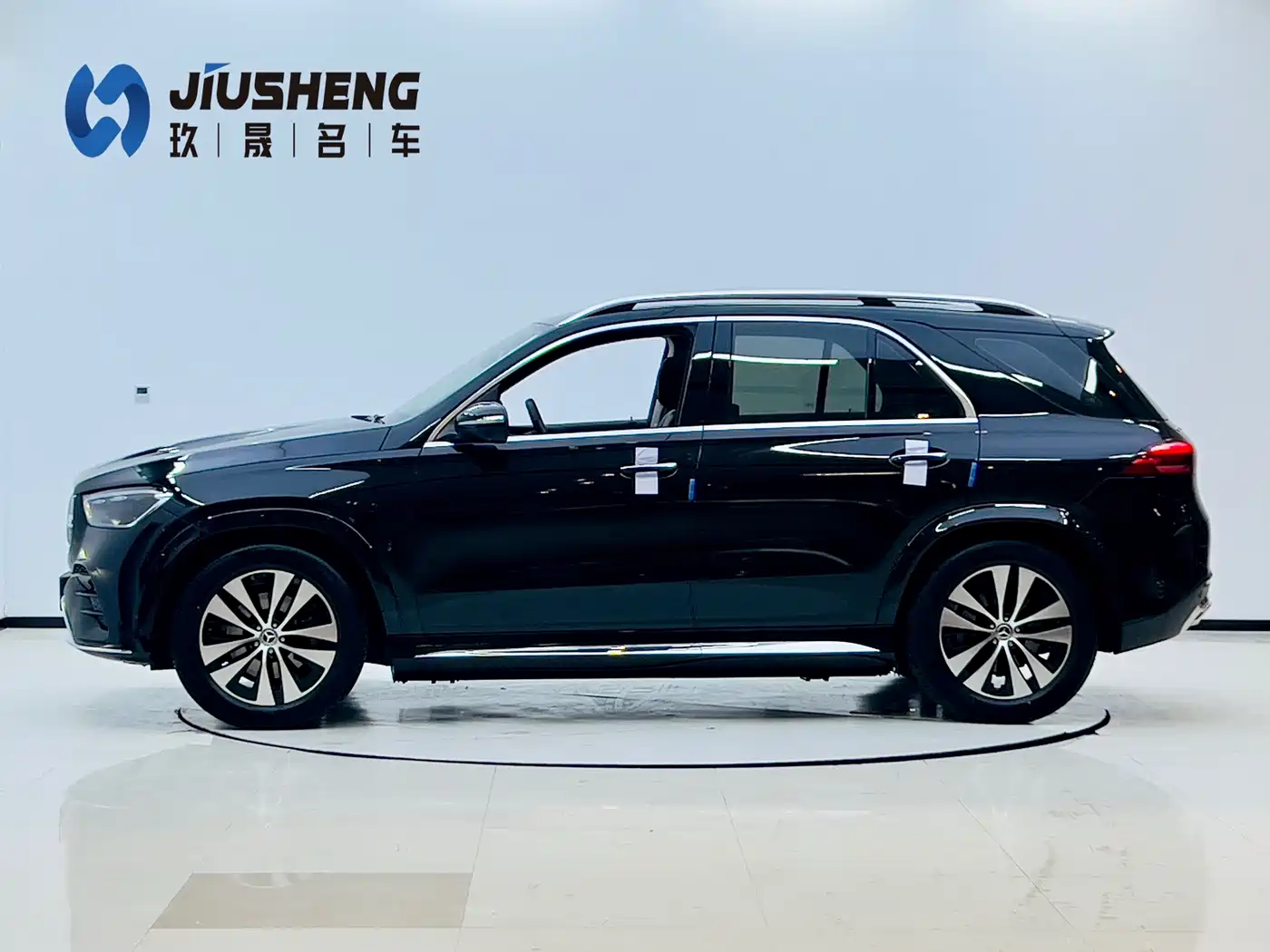Mercedes-Benz GLE 2024 GLE 350 4MATIC Fashion фото 3