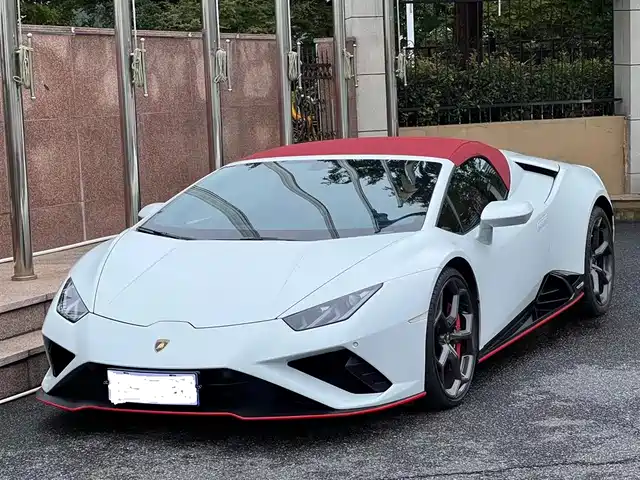 LAMBORGHINI HURACÁN