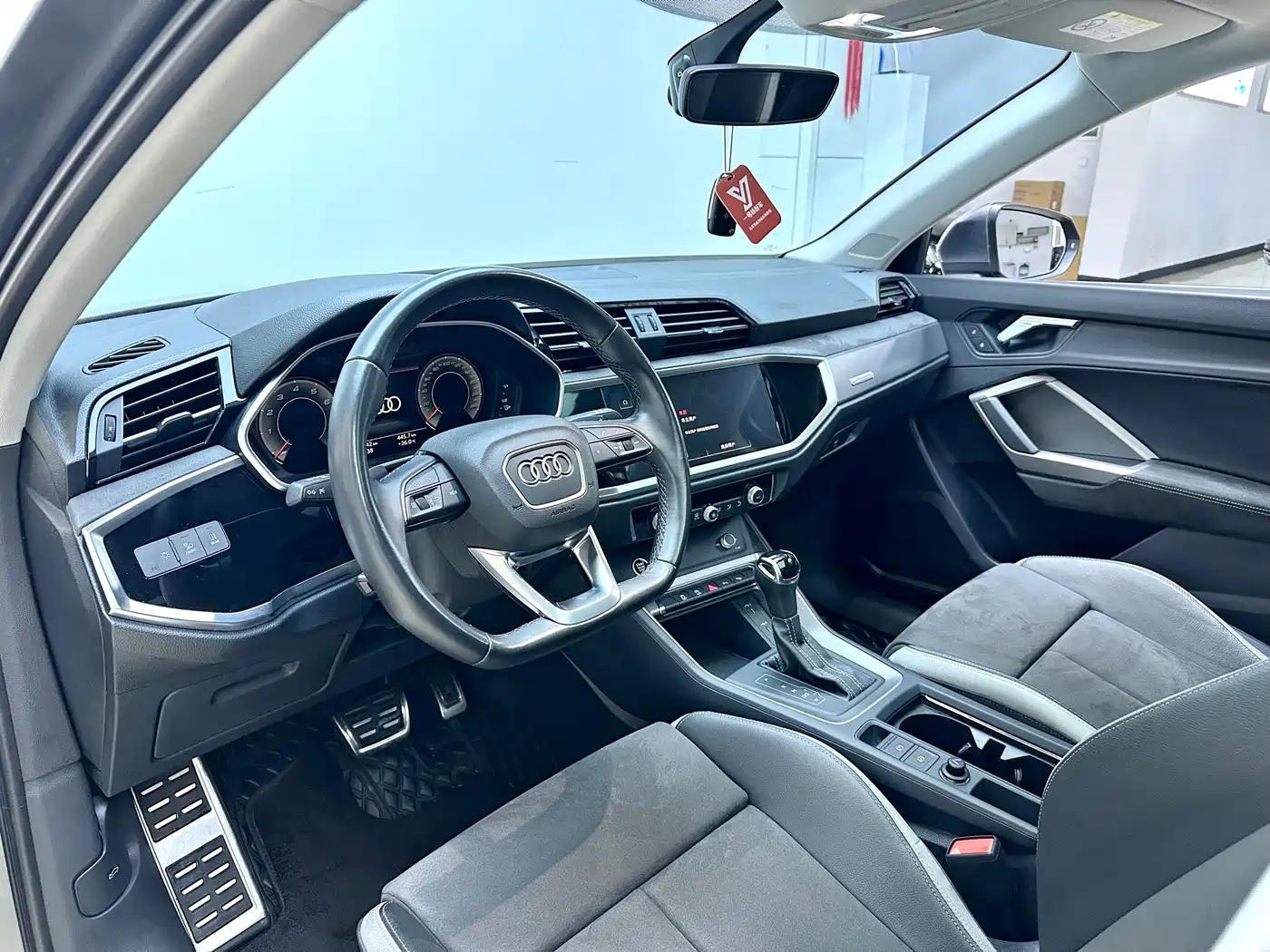 Audi Q3 2023 35 TFSI Fashion Dynamic (1.4T) фото 9