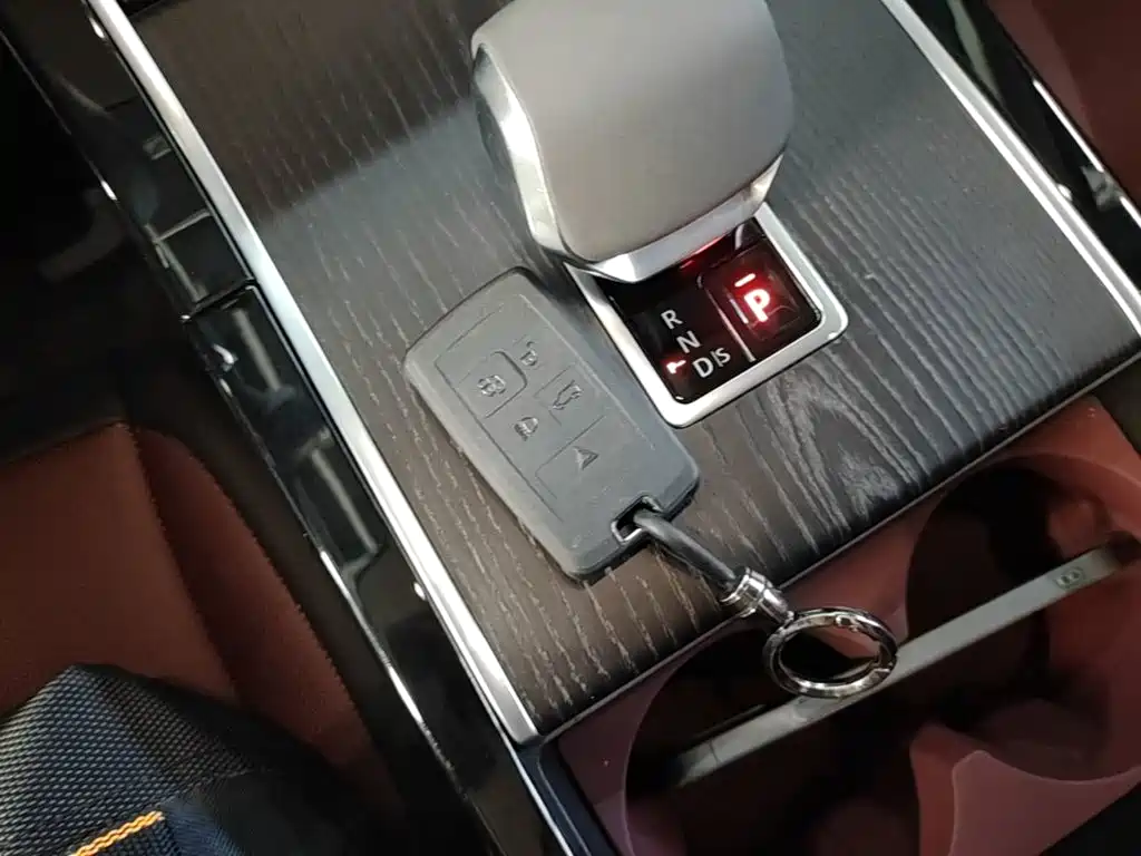 Land Rover Range Rover Evoque 2025 2024 Range Rover Evoque L 249PS Light Master Edition