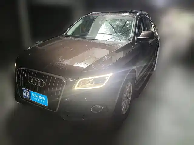 Audi Q5 2015 40 TFSI Technology — фото 1