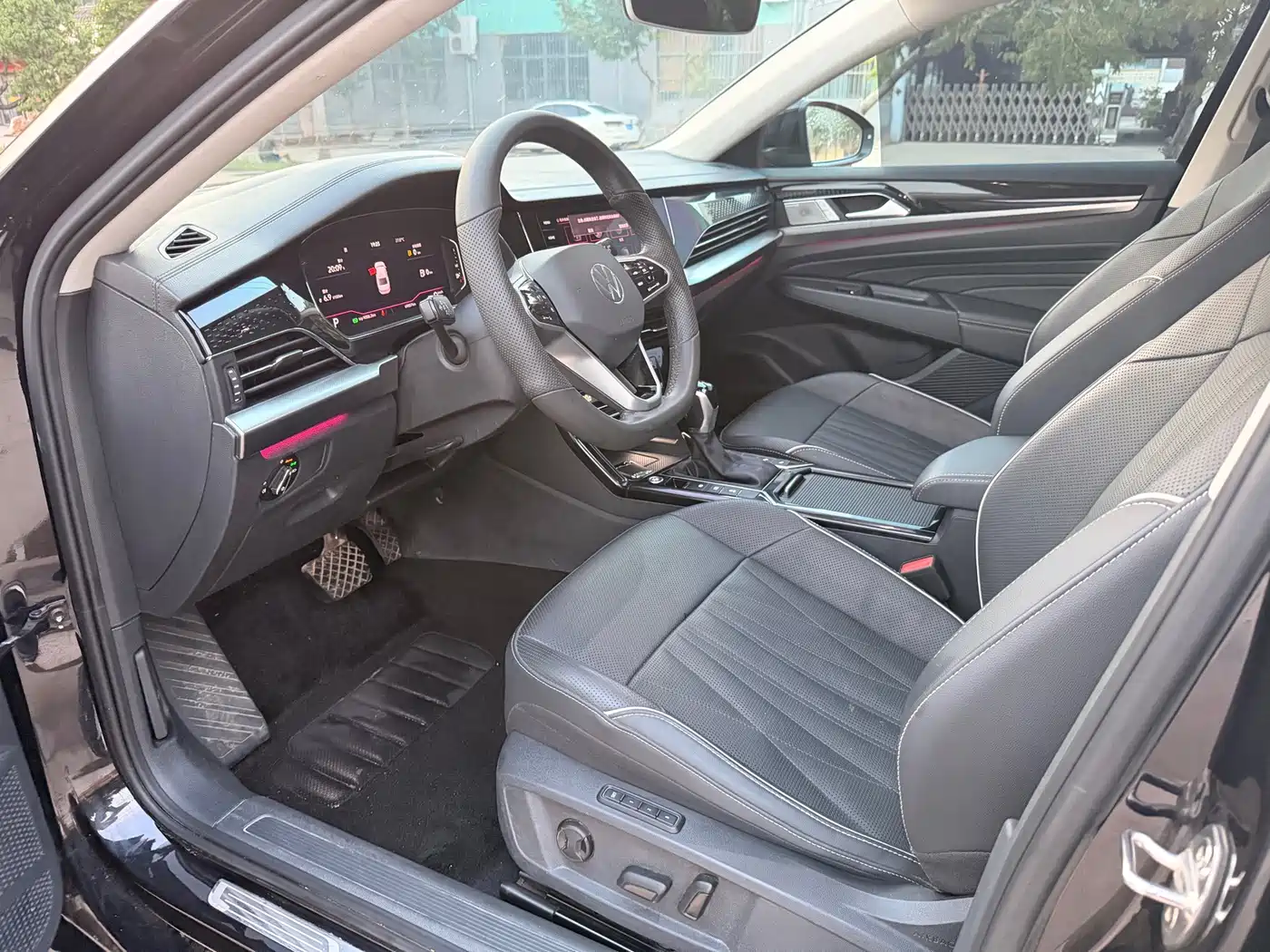 Фото 4 - Volkswagen Passat