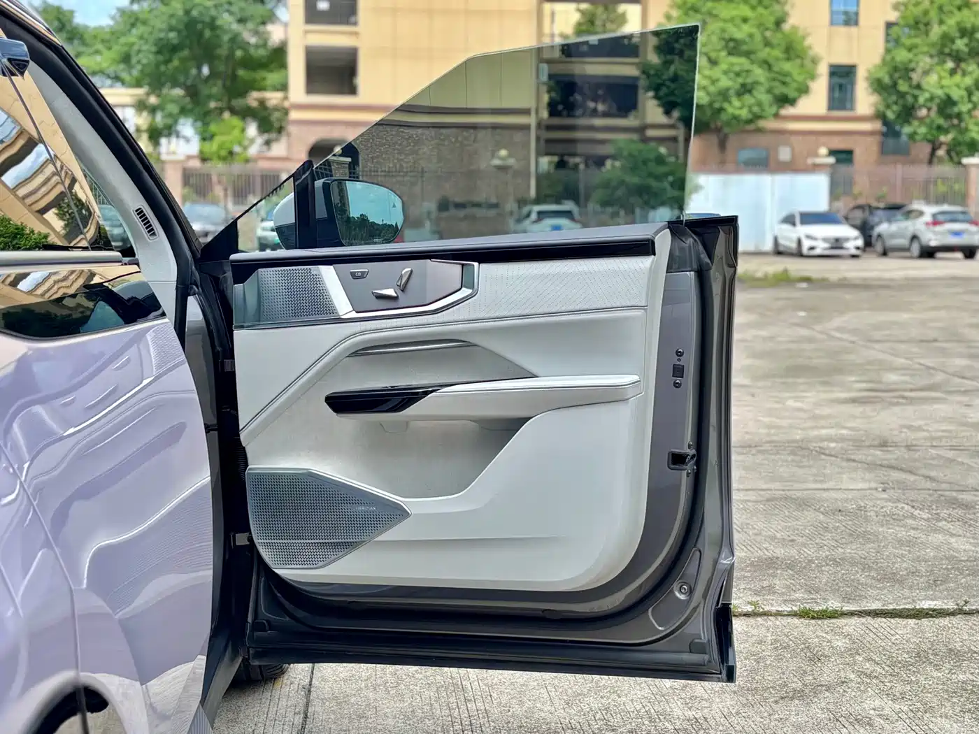 HiPhi Y 2023 2023 560km Elite Edition