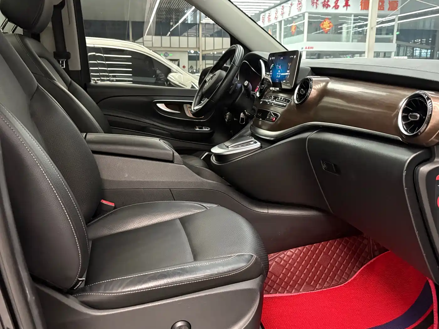Mercedes-Benz V-Class 2021 V 260 Premium Edition фото 8