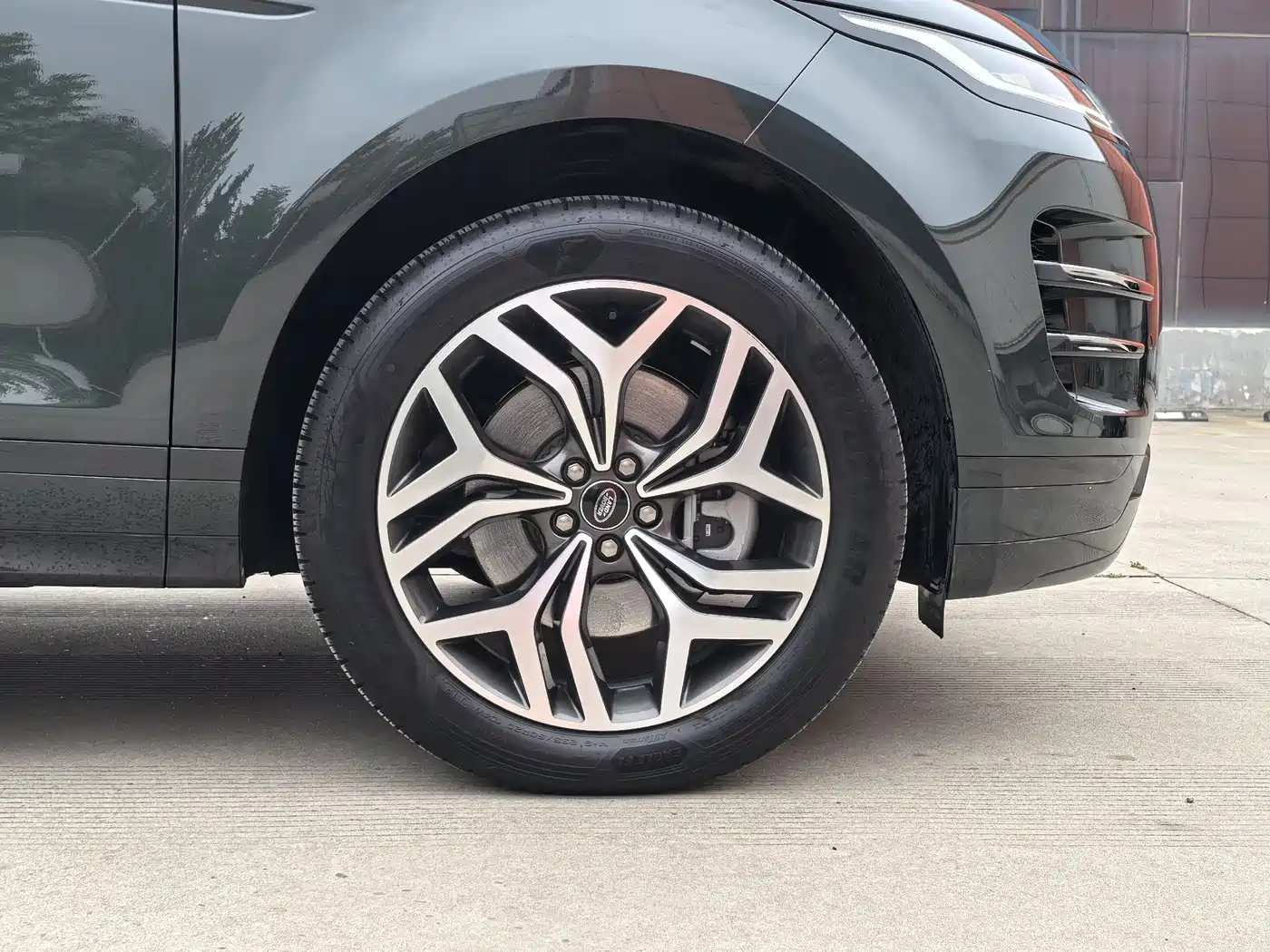 Land Rover Range Rover Evoque 2024 Range Rover Evoque L 249PS Light Master Edition фото 23