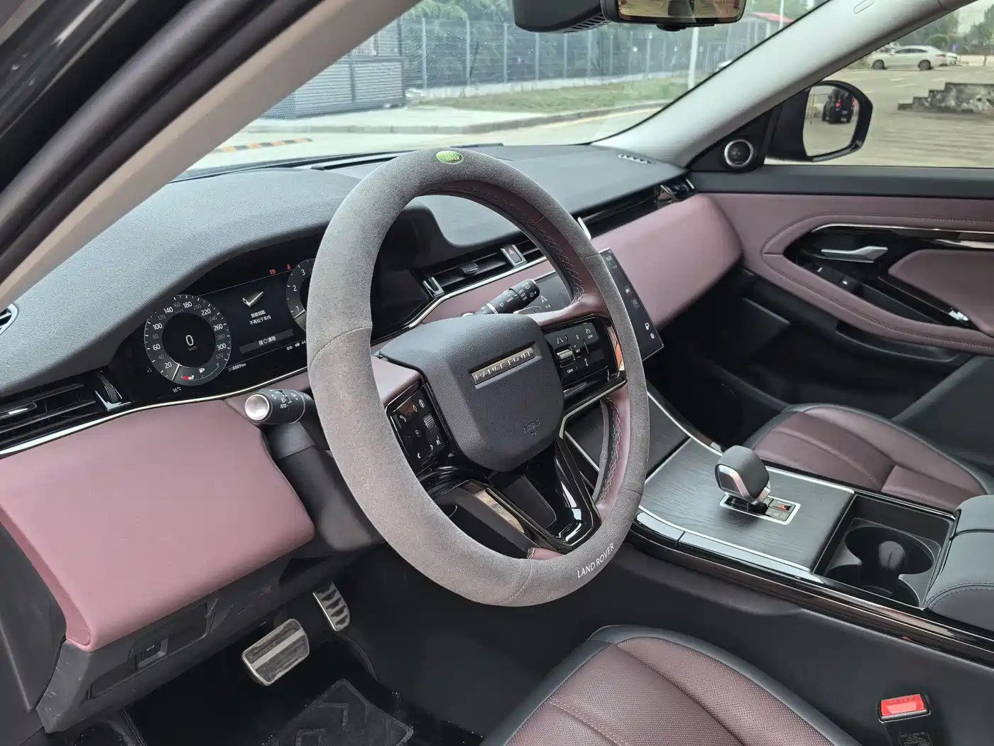 Land Rover Range Rover Evoque 2024 Range Rover Evoque L 249PS Light Master Edition фото 14