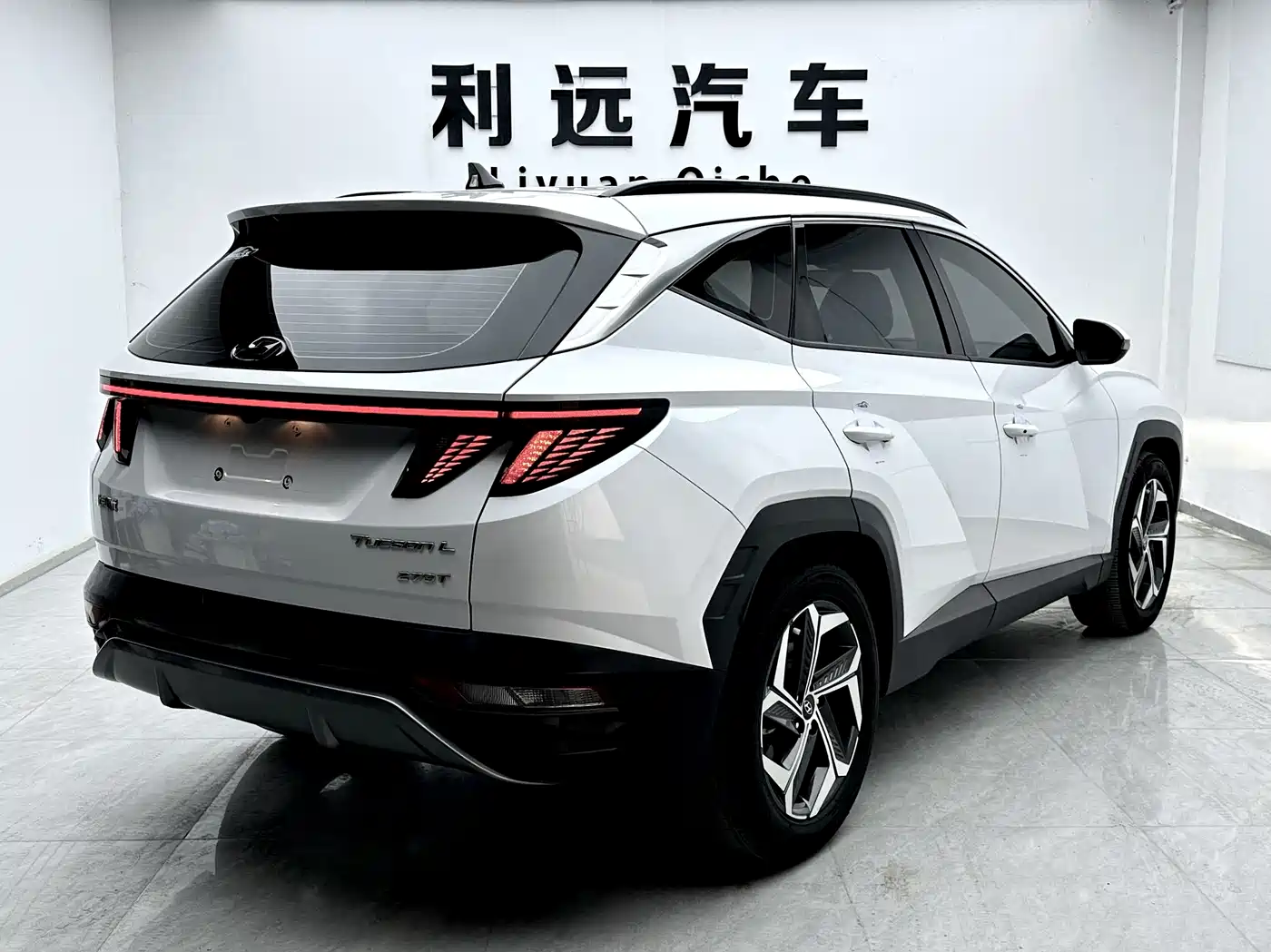 Hyundai Tucson 2023 Tucson L 1.5T Automatic 2WD DLX Luxury Edition фото 15