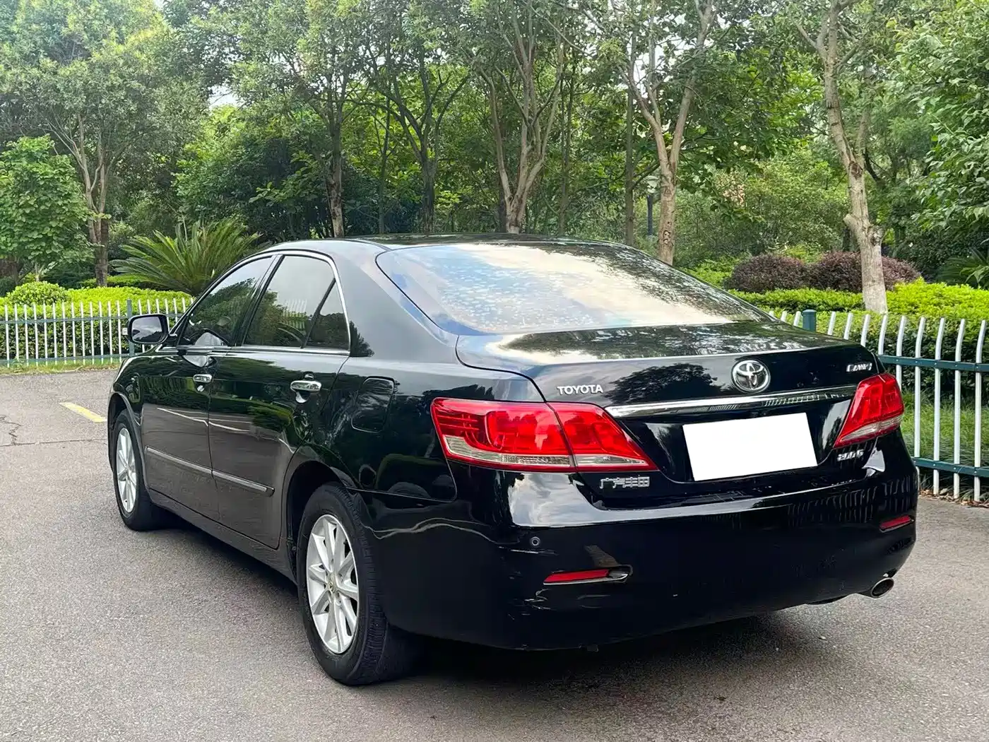 Фото 9 - Toyota Camry