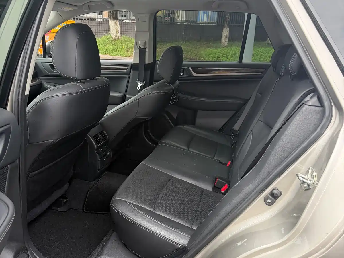 Photo 12 - Subaru Outback
