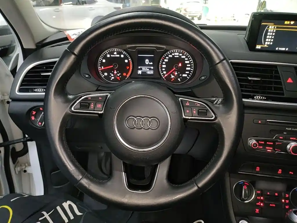 Audi Q3 2018 30th Anniversary Edition 30 TFSI Fashion фото 11