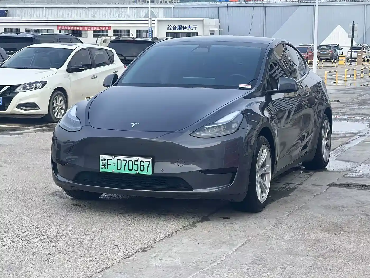 Tesla Model Y 2023