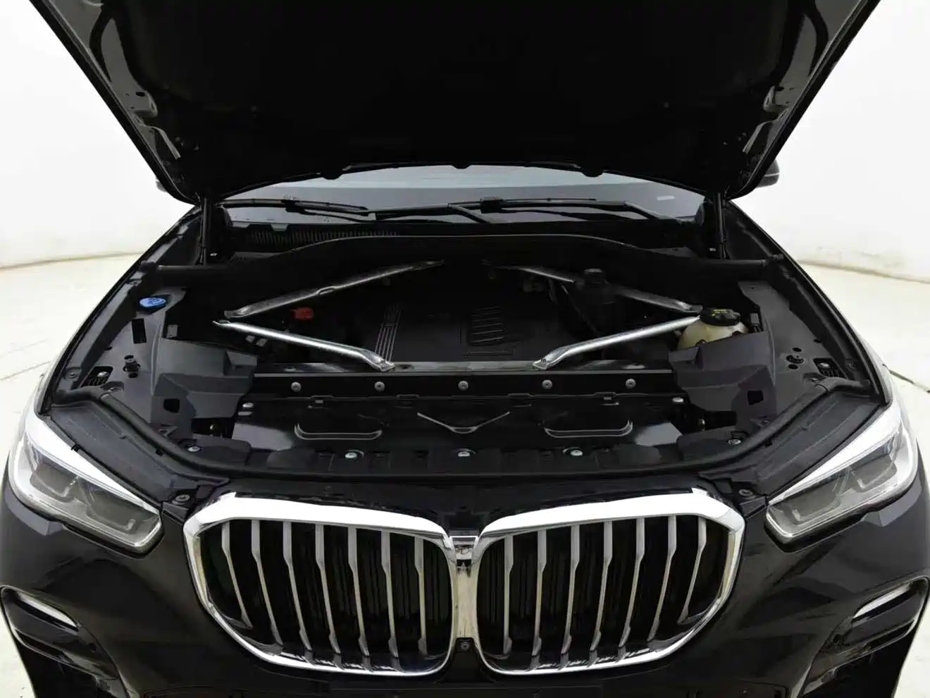 BMW X5 (Import) 2020 xDrive40i M Sport Package фото 13