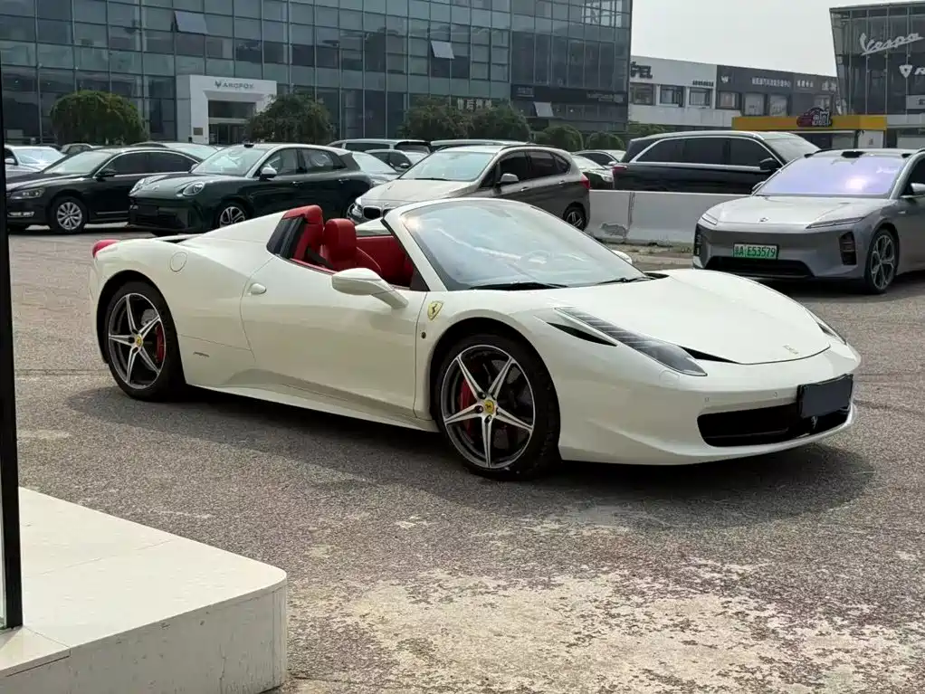 Ferrari 458 2015 2013 4.5L Spider