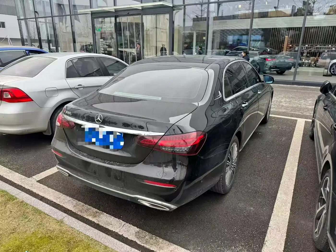 MERCEDES-BENZ E CLASS