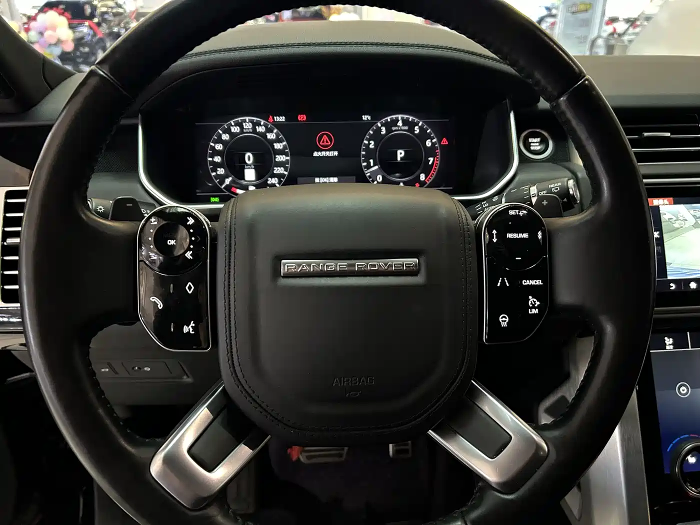 Land Rover Range Rover 2022 3.0 L6 360PS Heritage Edition фото 8