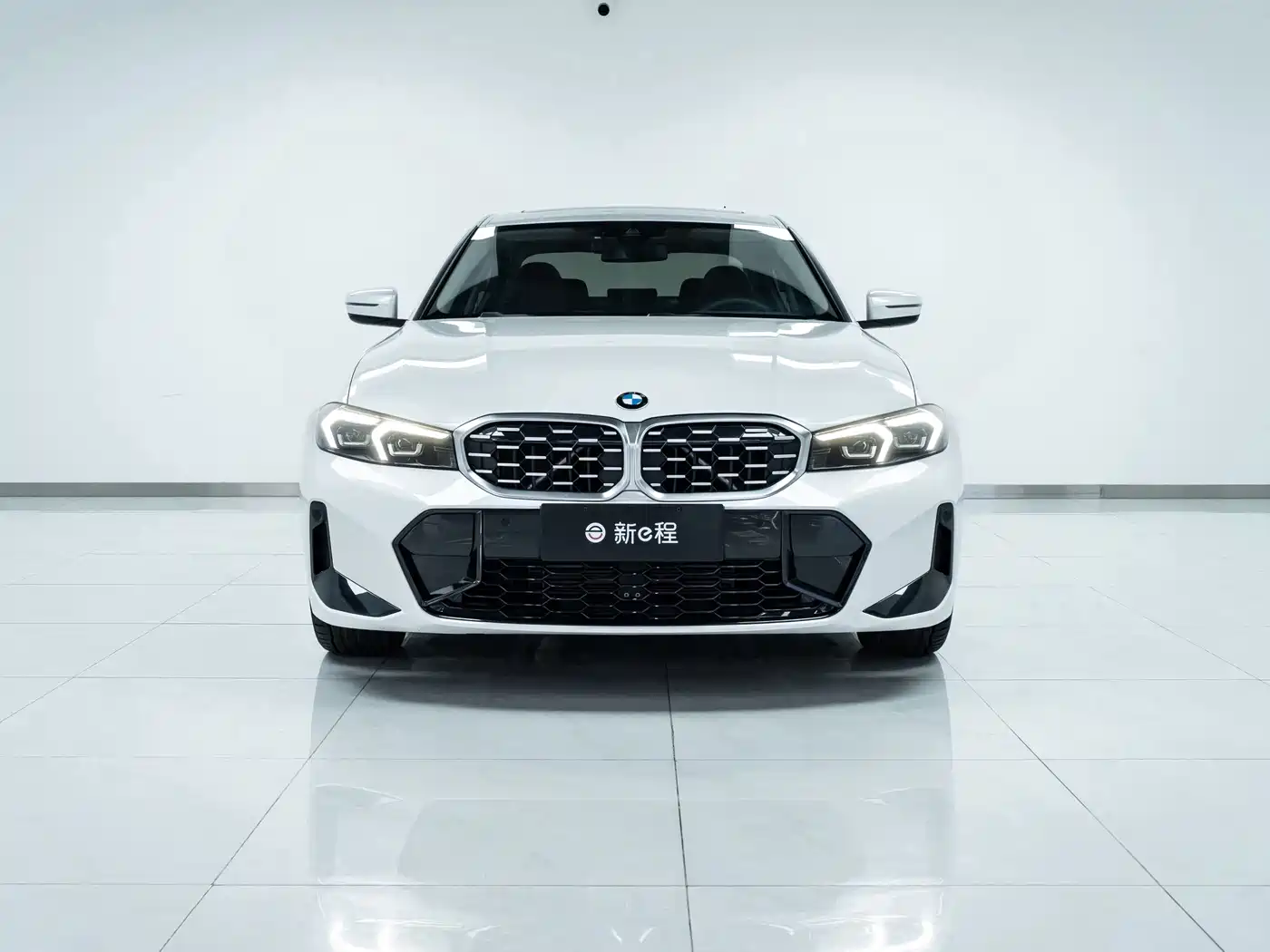 BMW 3 Series 2026 325Li M Sport Package фото 2