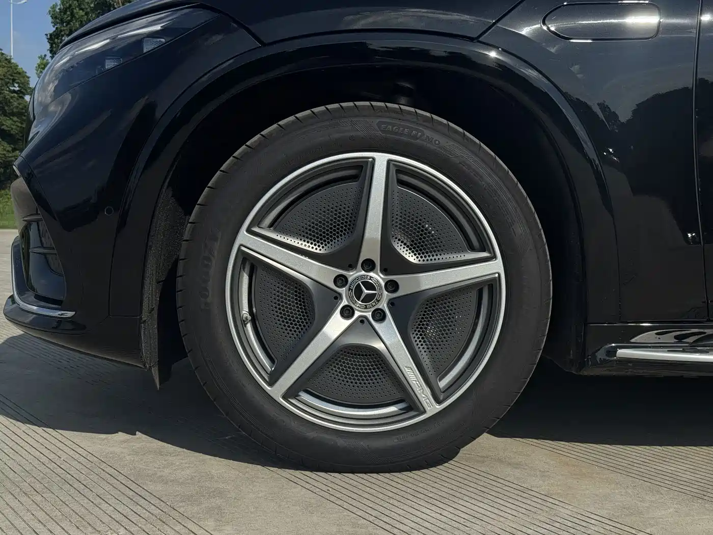 Mercedes-Benz EQS SUV 2026 2025 Model 500 4MATIC