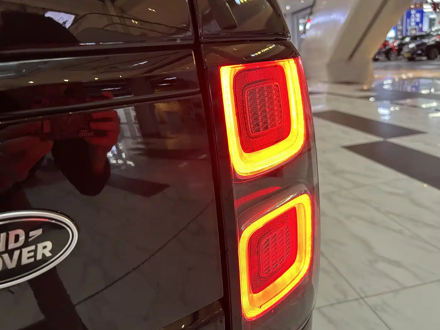 Land Rover Range Rover 2022 3.0 L6 360PS Heritage Edition фото 15
