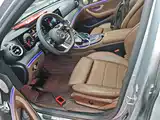 Photo 15 - Mercedes-Benz E-Class