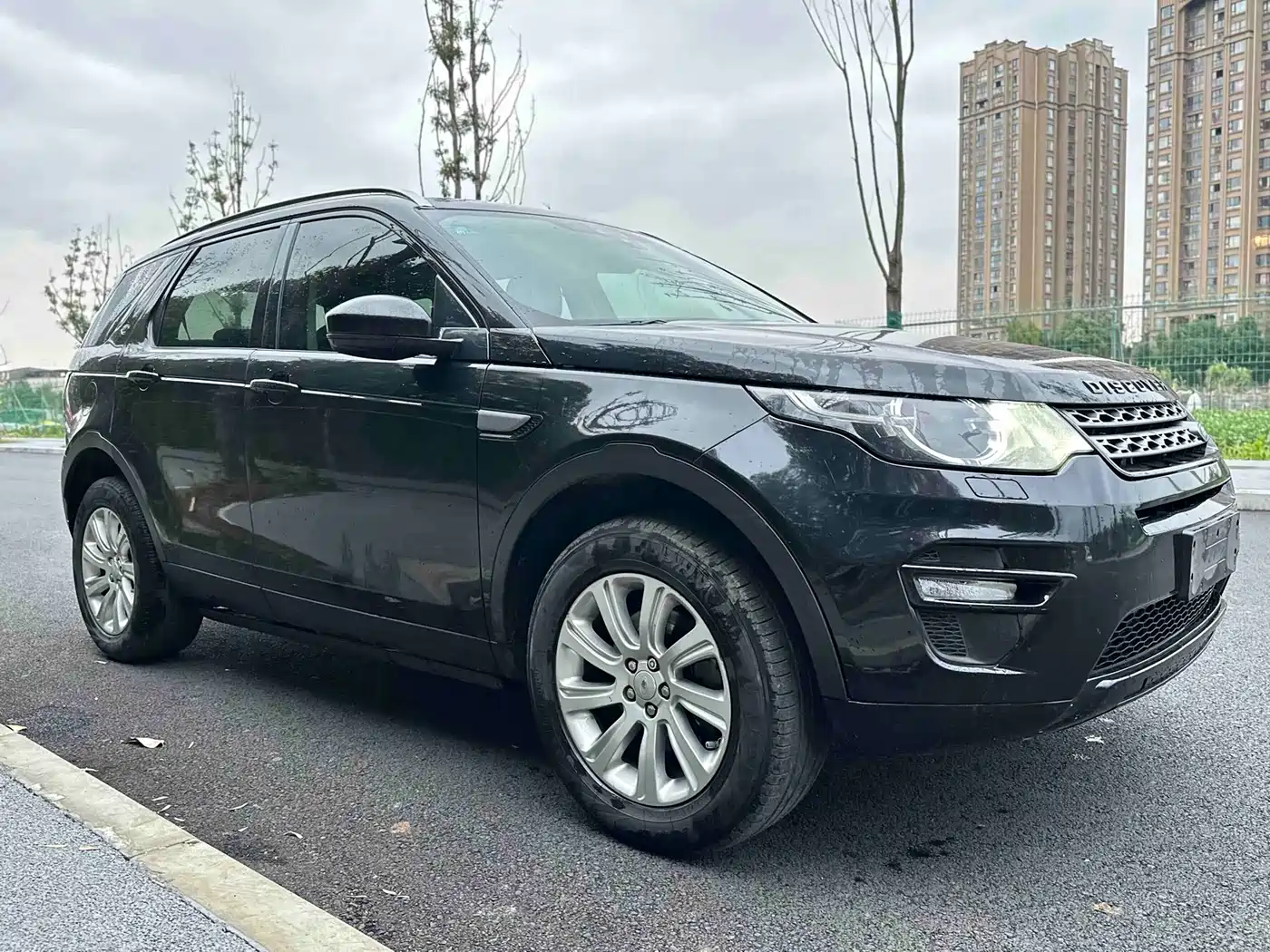 Land Rover Discovery Sport 2017 2.0T PURE фото 3