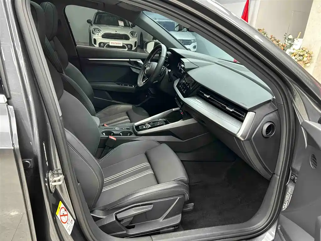 Audi A3 2023 Facelift Sportback 35 TFSI Fashion Sport фото 13