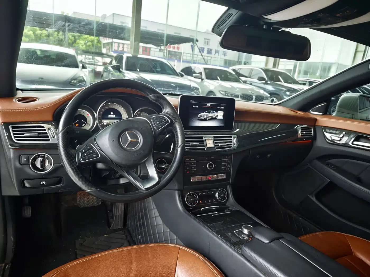 MERCEDES-BENZ CLS