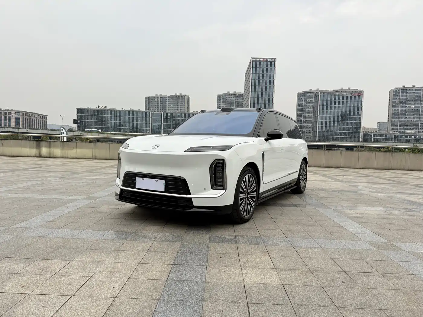 NIO ES9  — пригон из Китая
