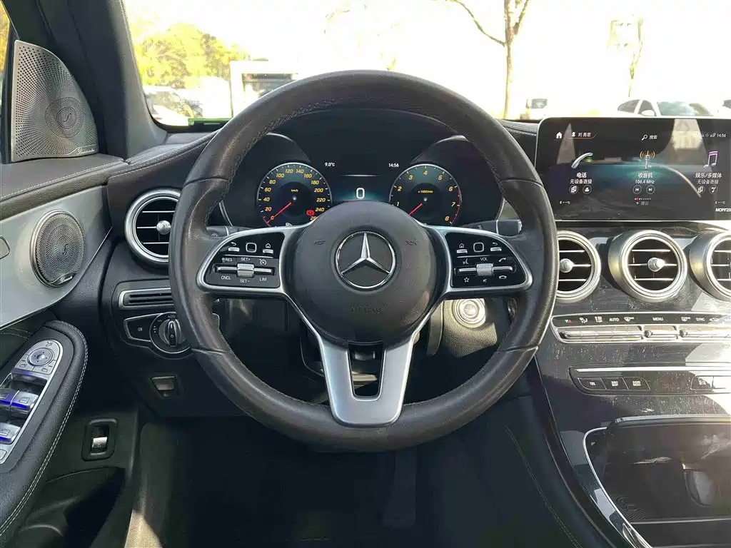 Mercedes-Benz GLC 2020 Facelift GLC 260 L 4MATIC Dynamic фото 18