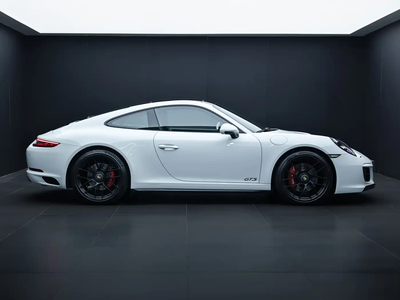 Porsche 911 2017 Carrera GTS 3.0T фото 3