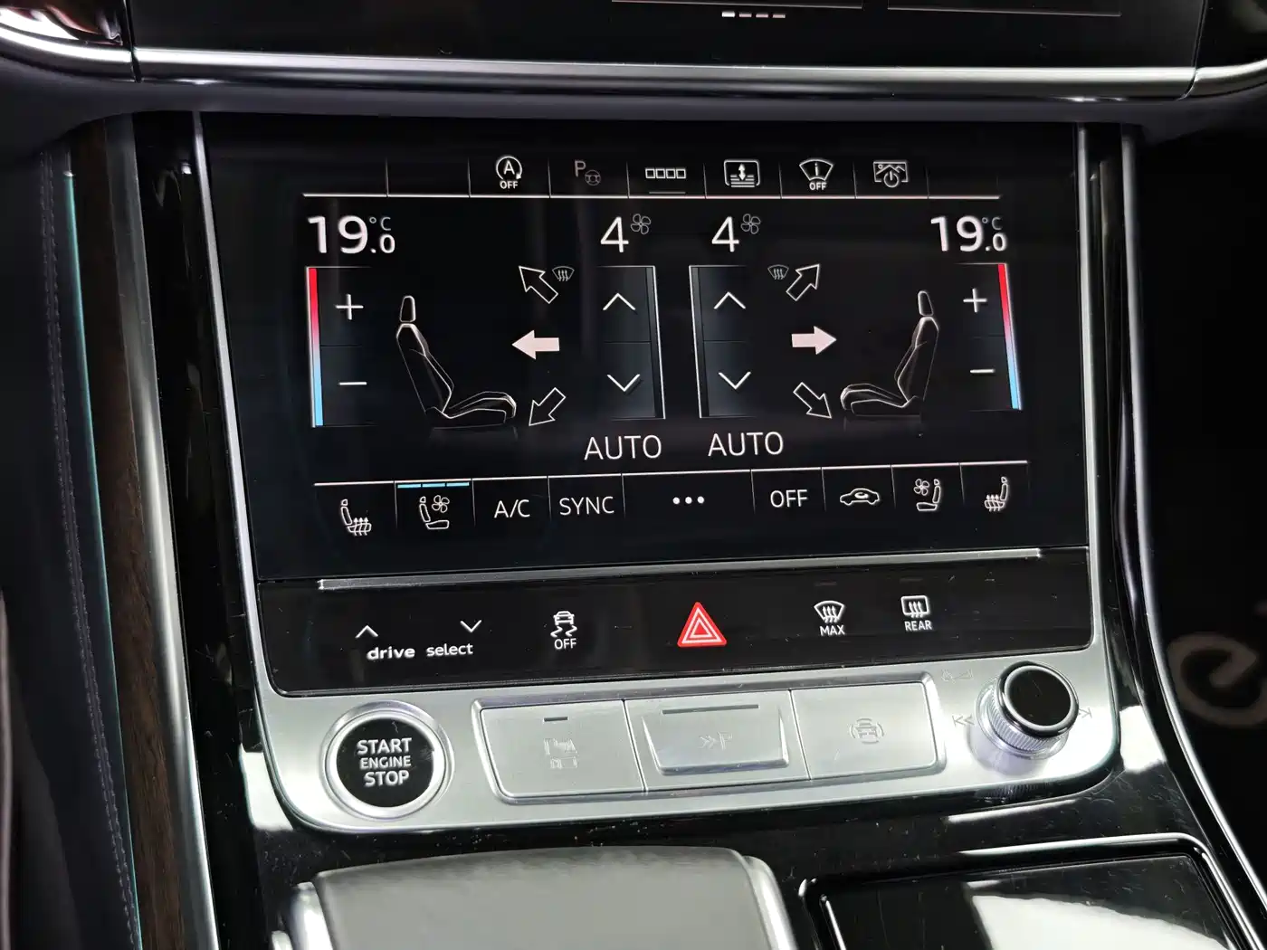 Audi A8 2021 A8L 55 TFSI quattro Premium фото 26