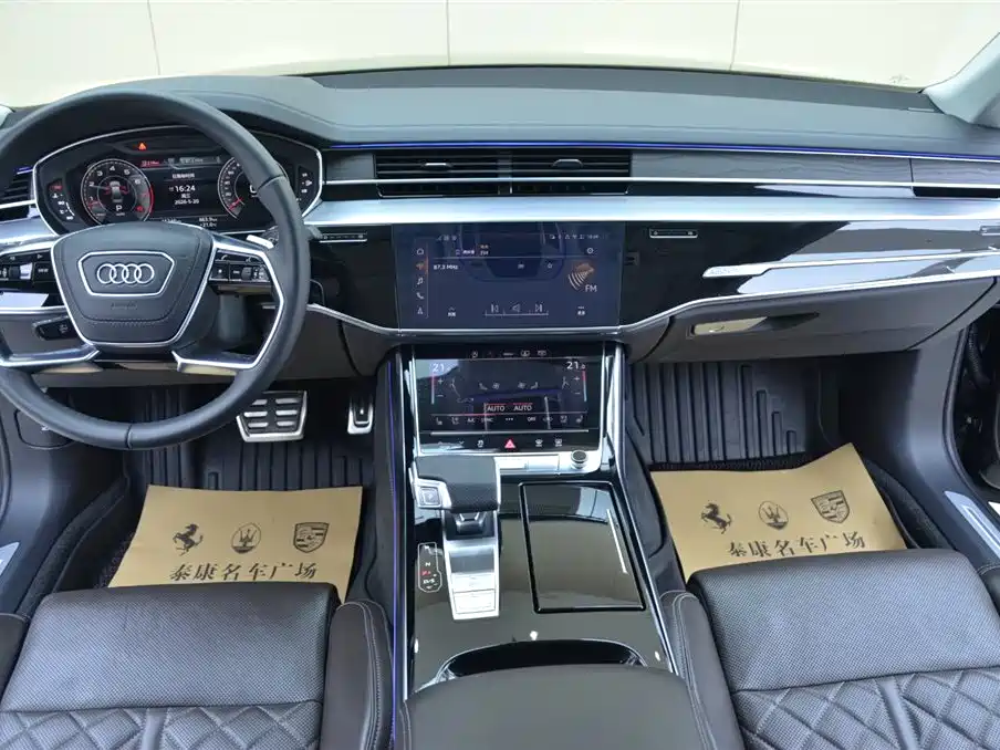 Audi A8 2025 A8L 50 TFSI quattro Exclusive Selection фото 6
