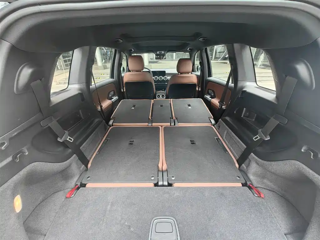 Mercedes-Benz GLB 2025 Model GLB 220 Fashion Style фото 12