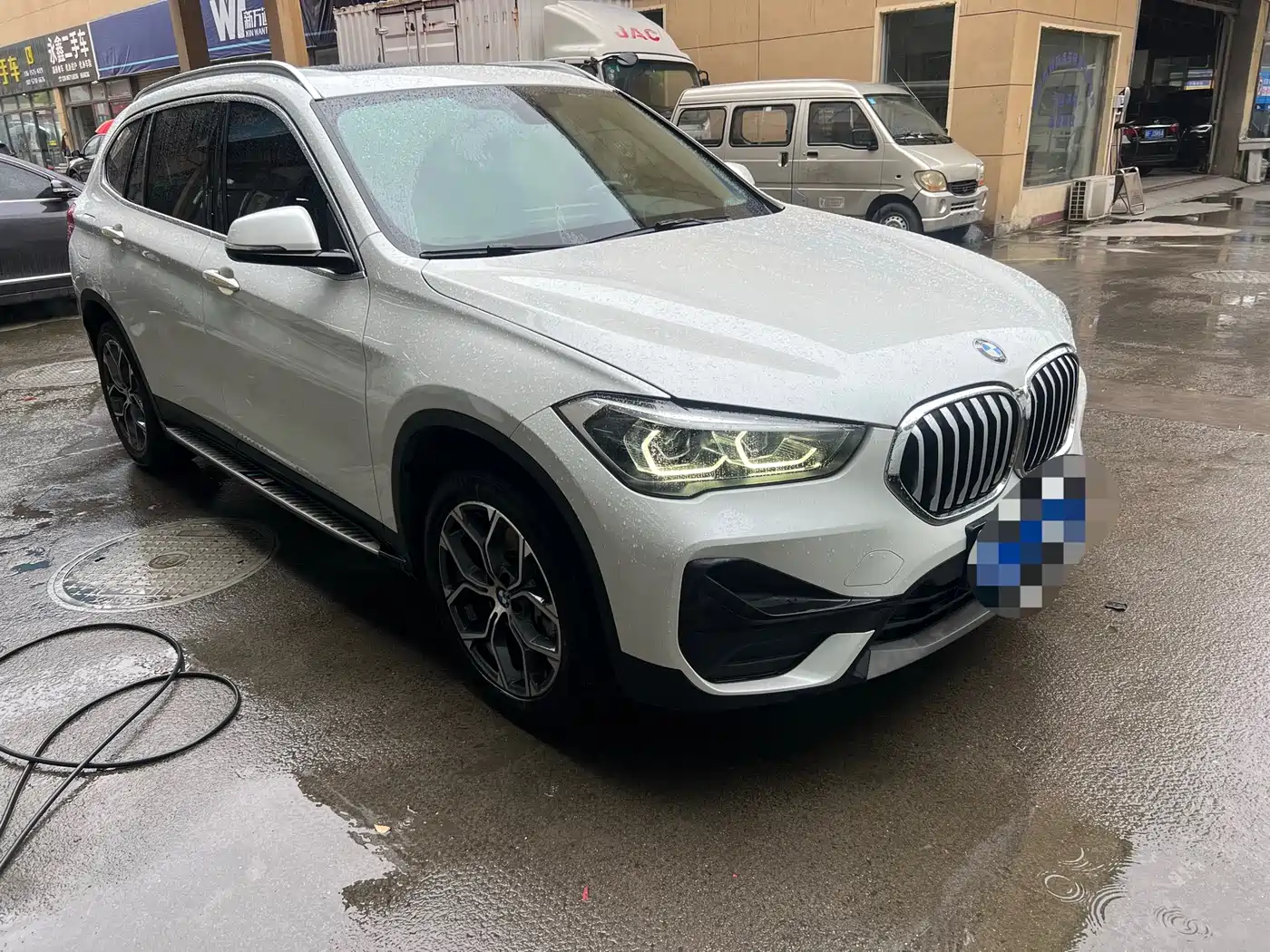 BMW X1