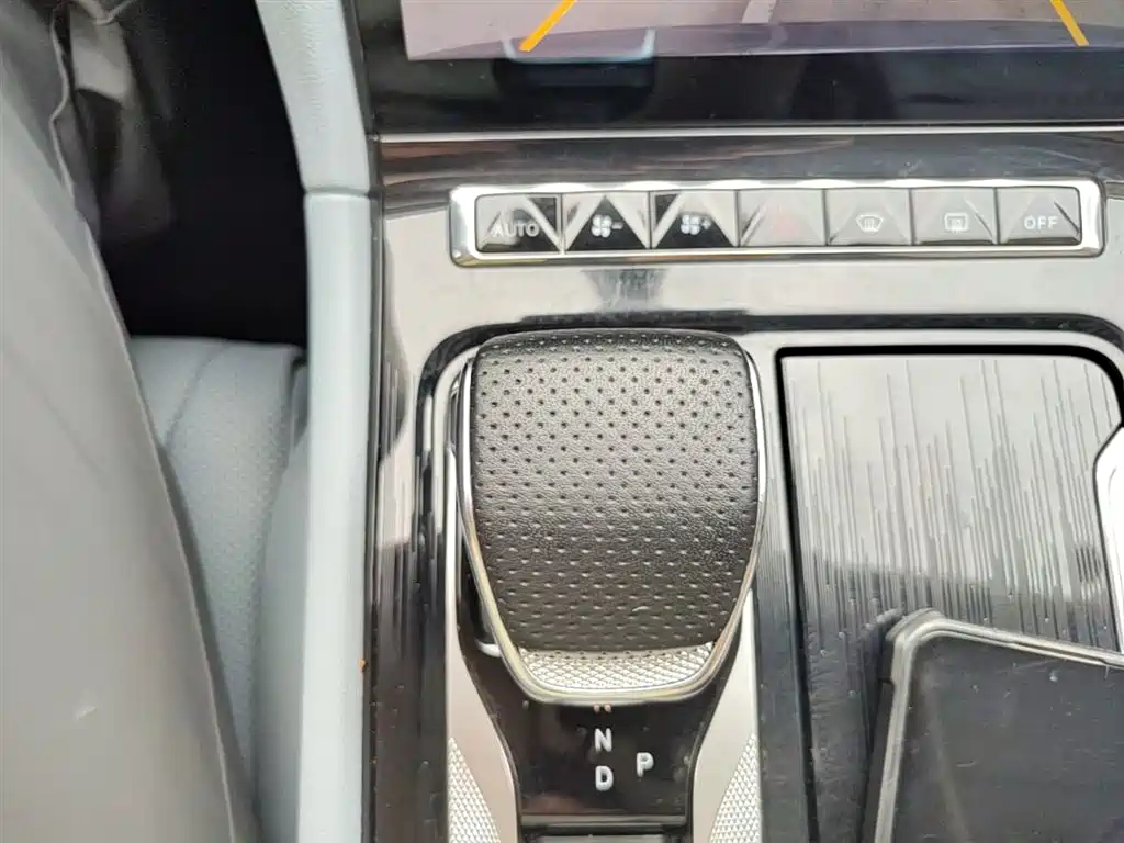 Hongqi H5 PHEV 2025 170 Super Hybrid Edition фото 14